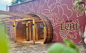 Fräulein Leni Hotel